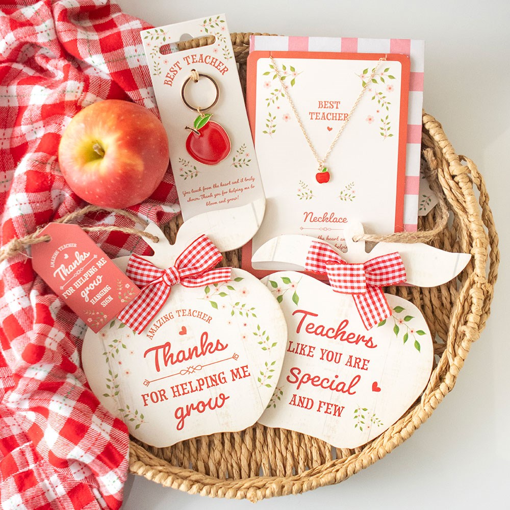 THANKS FOR HELPING ME GROW APPLE HANGING DECORATION
