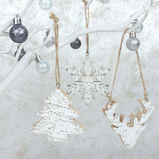 beautiful set of three wooden handing decorations