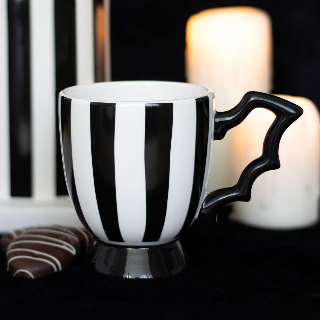 STRIPED BAT WING TEACUP