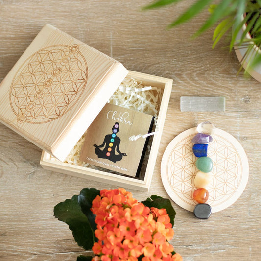 CHAKRA CRYSTAL GRID GIFT SET