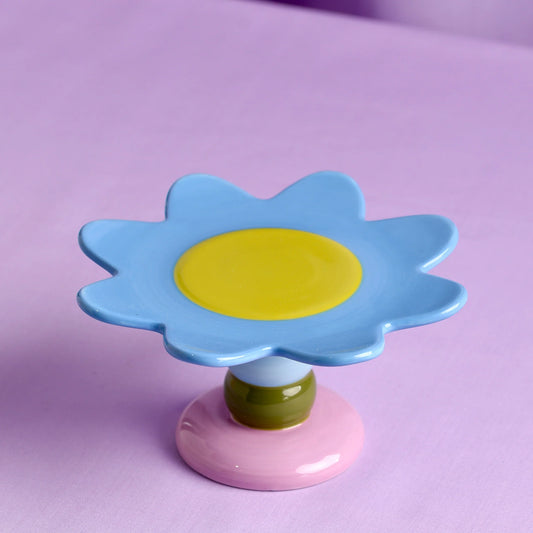 RASPBERRY BLOSSOM CAKE STAND