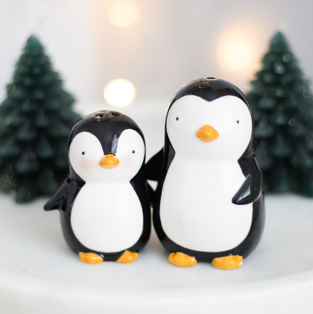 HUGGING PENGUINS SALT AND PEPPER SHAKERS