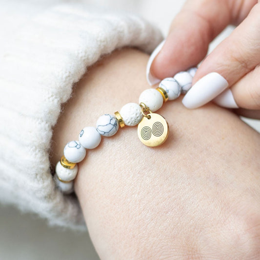 STRESS LESS HOWLITE CRYSTAL ESSENTIAL OIL BRACELET