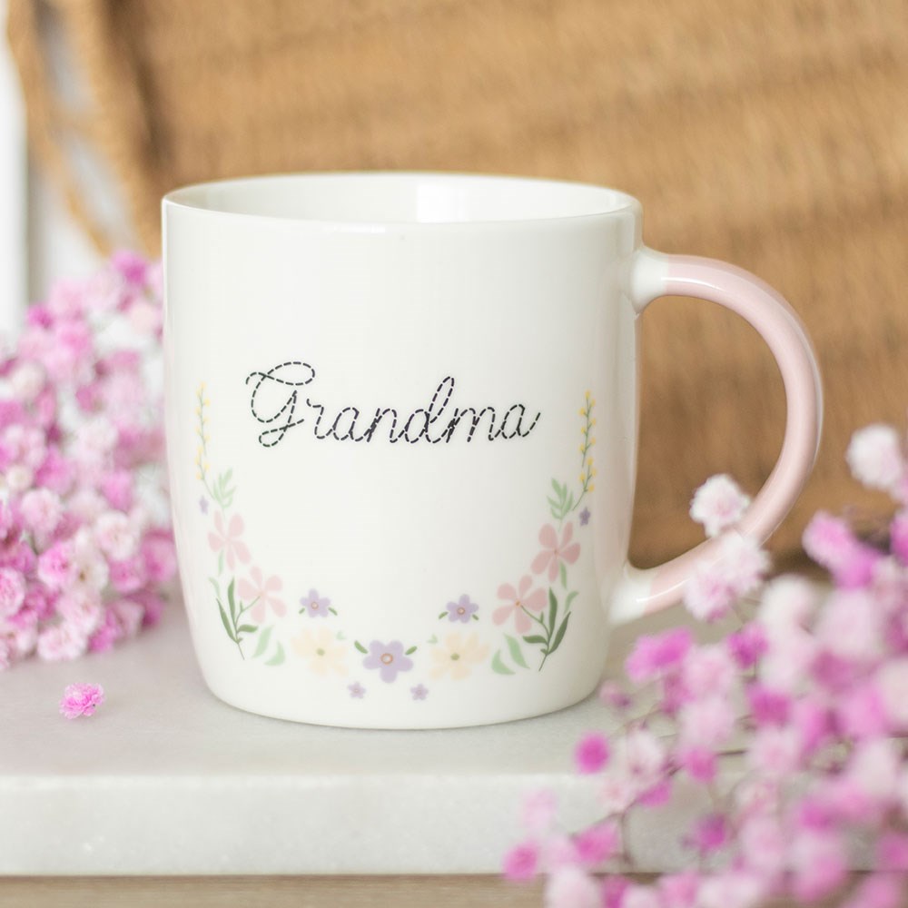 GRANDMA PASTEL FLORAL MUG