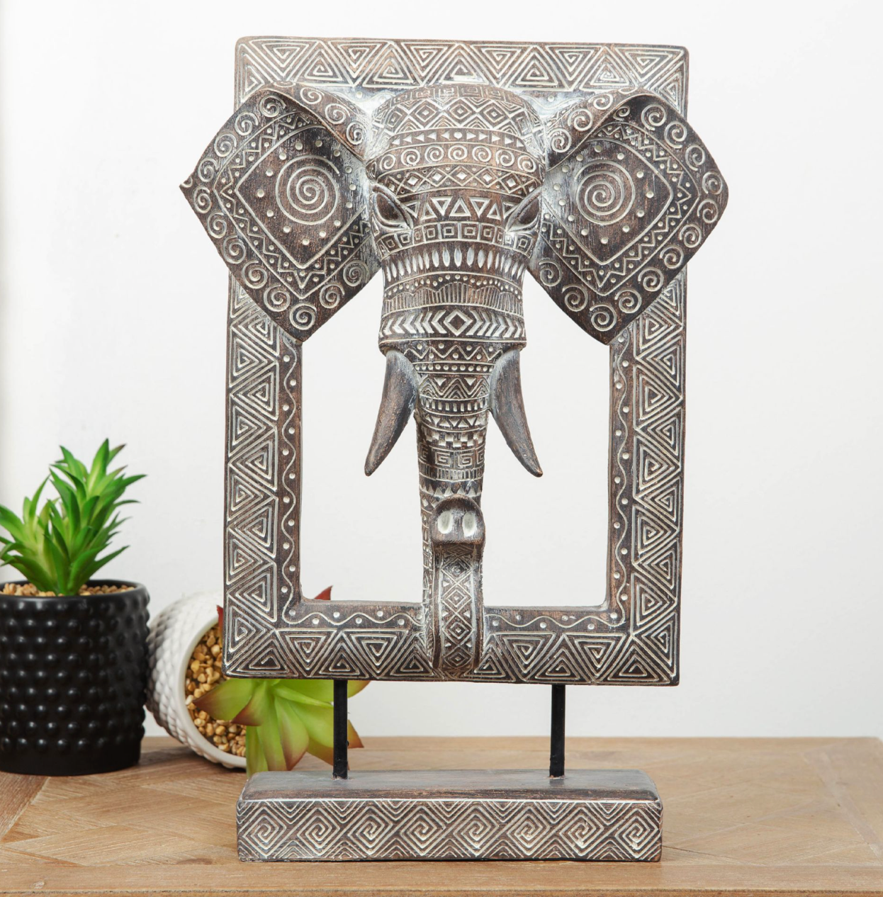 ELEPHANT MANTEL ORNAMENT 36CM