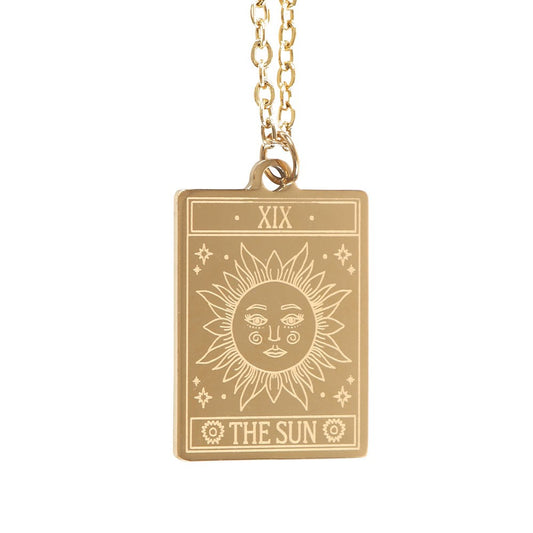 THE SUN VINTAGE TAROT NECKLACE ON GREETING CARD